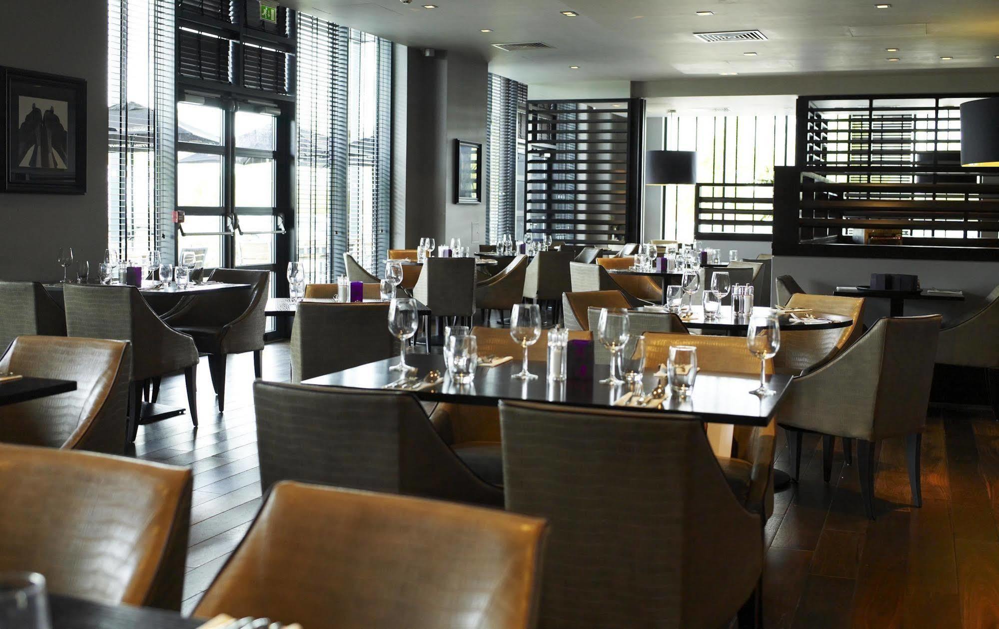 Village Hotel Manchester Ashton Eksteriør bilde